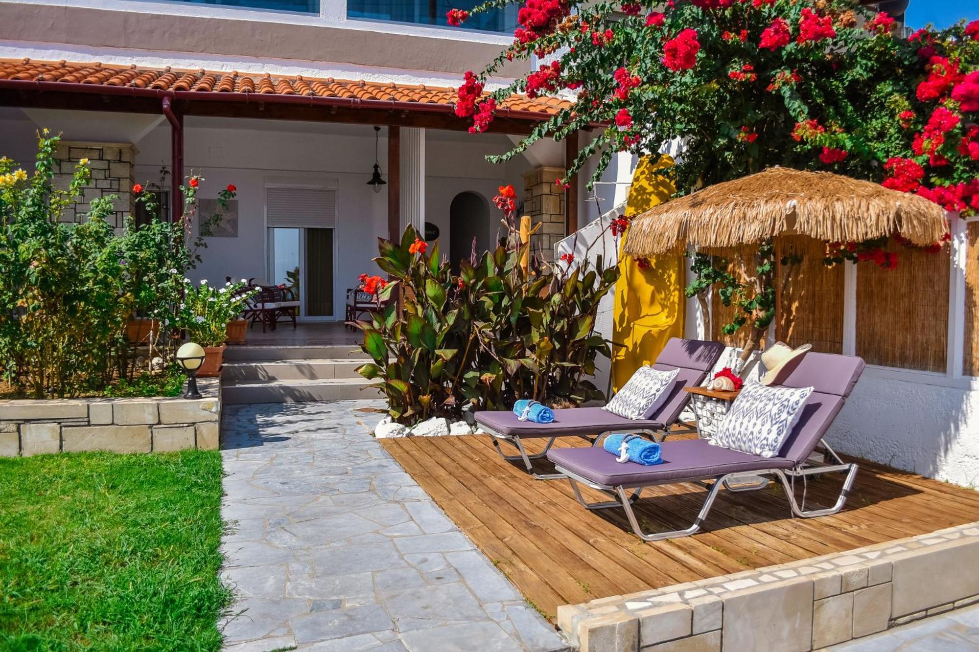 Laia Seafront Luxury Apartments Agia Pelagia  Esterno foto