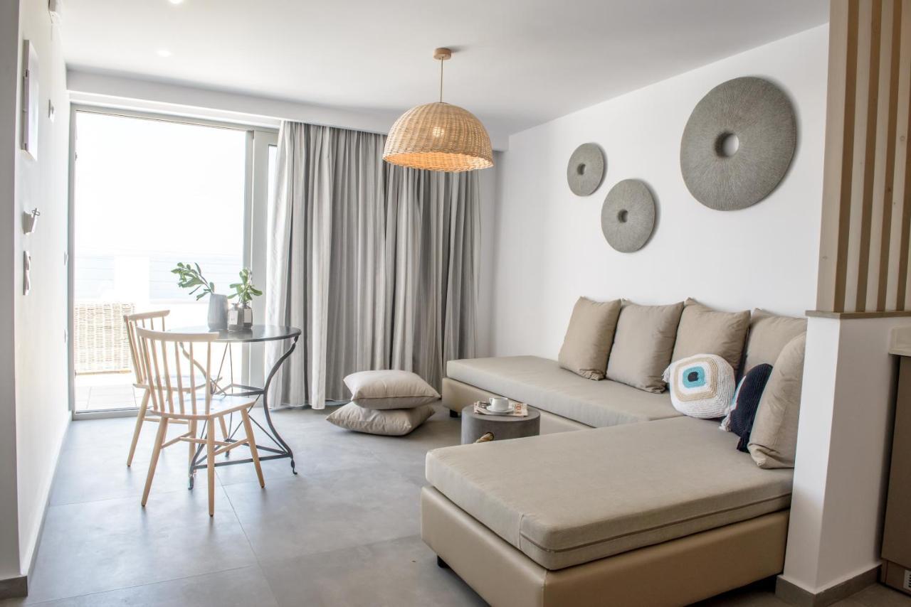 Laia Seafront Luxury Apartments Agia Pelagia  Esterno foto